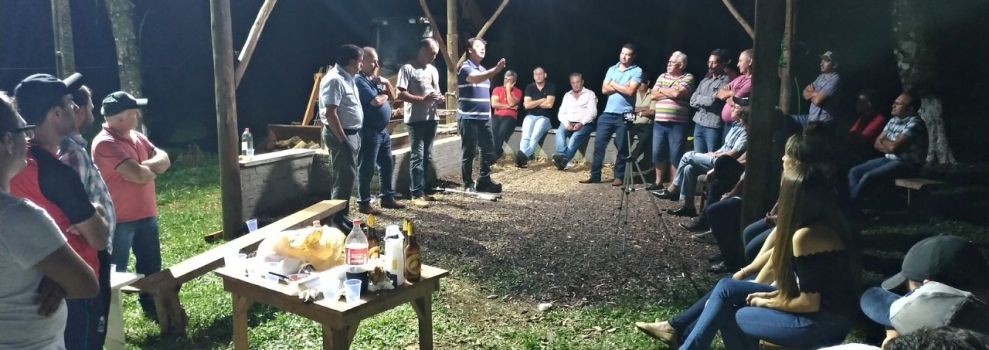   Reunião com companheiros do município de Honório Serpa