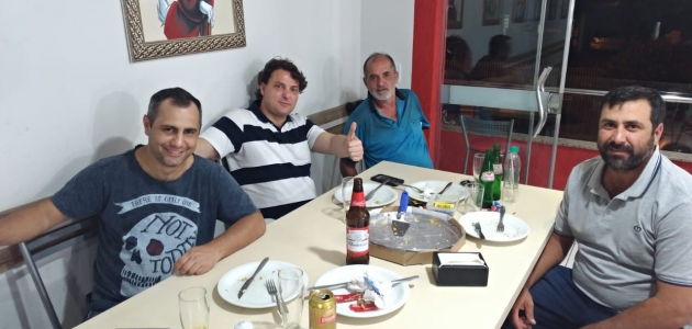 Visita aos amigos do município de Califórnia