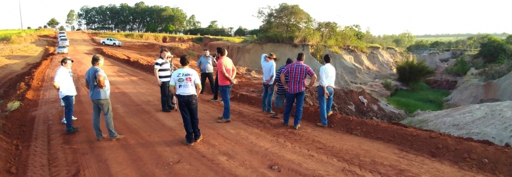 Anibelli Neto participa da liberação da Estrada Rural do Distrito de Nordestina em Amaporã