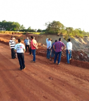 Anibelli Neto participa da liberação da Estrada Rural do Distrito de Nordestina em Amaporã