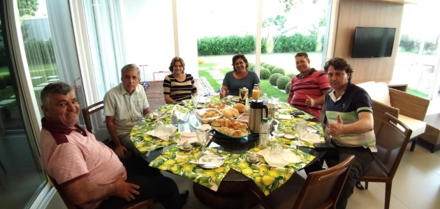 Anibelli Neto visita amigos em São Jorge do Ivaí.