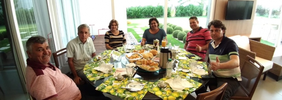 Anibelli Neto visita amigos em São Jorge do Ivaí.