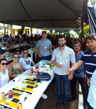 Anibelli Neto prestigia festa de Nossa Senhora Aparecida em Floraí.