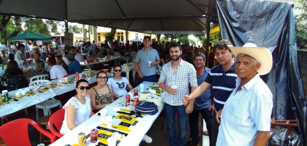 Anibelli Neto prestigia festa de Nossa Senhora Aparecida em Floraí.