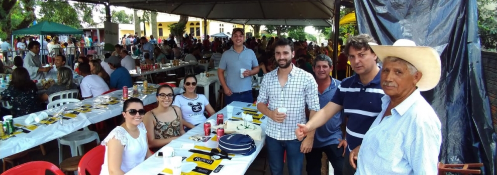 Anibelli Neto prestigia festa de Nossa Senhora Aparecida em Floraí.