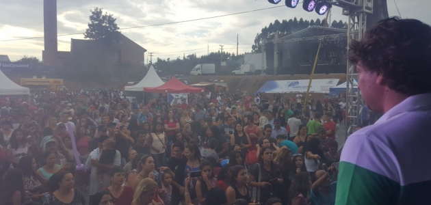 Anibelli Neto participa da 1º Festa do Trabalhador em Quatro Barras.