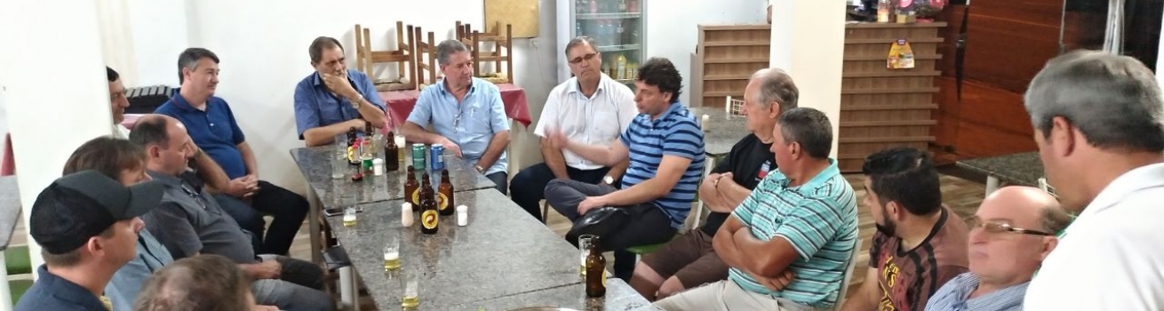 Anibelli Neto participa da reunião do MDB do município de Marmeleiro.