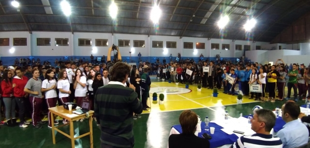 Deputado Anibelli Neto participa da Abertura dos Jogos Escolares do Paraná de 2018 em Quatro Barras.