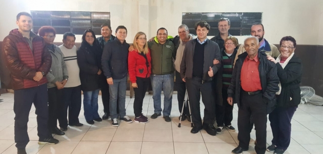 Anibelli Neto com lideranças de Curitiba