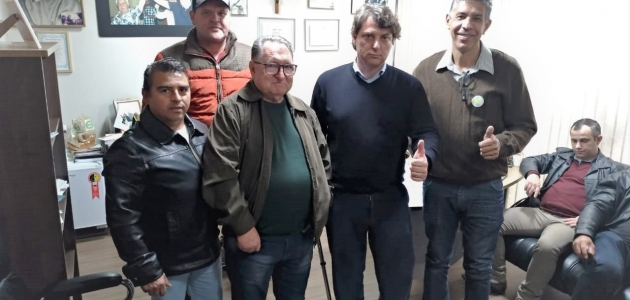 Visita dos amigos de Cerro Azul