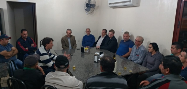 Anibelli Neto visita os companheiros de Enéas Marques.