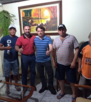 Anibelli Neto visita amigos em Tamboara