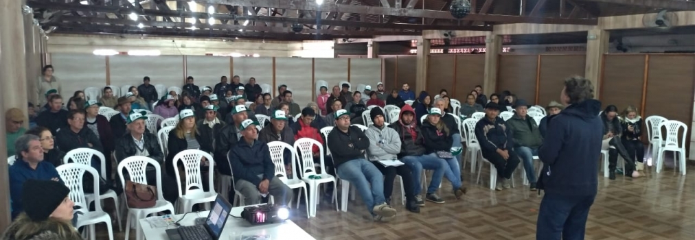 Anibelli Neto participa do Fórum da Agricultura Familiar em Agudos do Sul