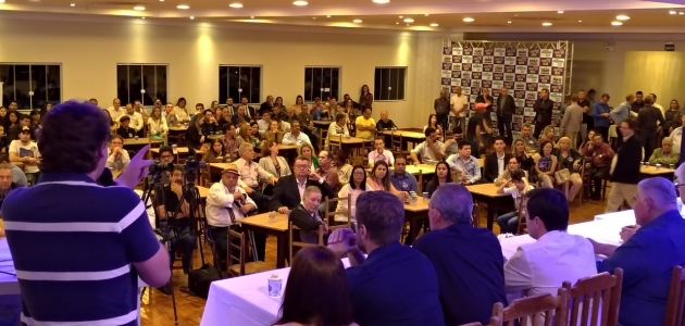 Paranavaí recebe o lançamento da campanha João Arruda 15 e Anibelli Neto 15190