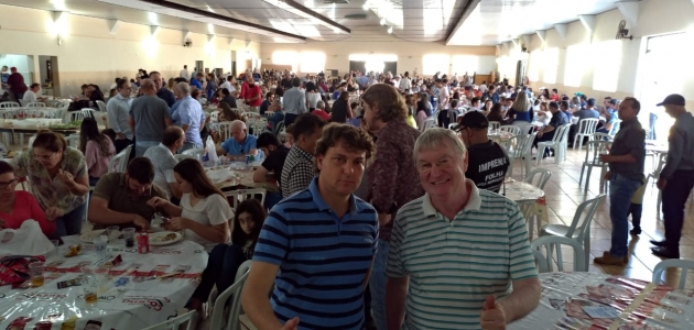 Anibelli Neto na Festa do Carneiro com Vinho em Peabiru