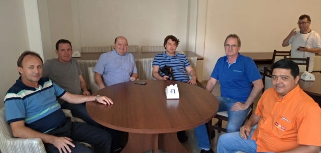 Anibelli Neto visita companheiros emedebistas de Capanema