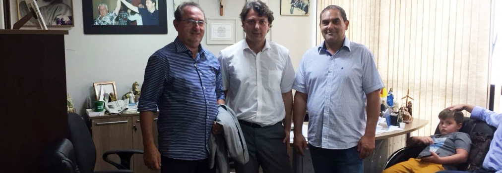 Prefeito Ademir Gheller de Clevelândia visita Anibelli Neto.