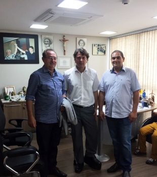 Prefeito Ademir Gheller de Clevelândia visita Anibelli Neto.