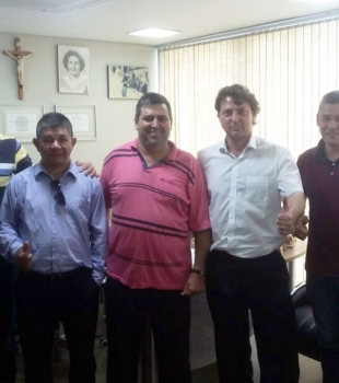 Visita do vereador Prof. Silberto de Curitiba com Pres. Do MDB de Godoy Moreira.