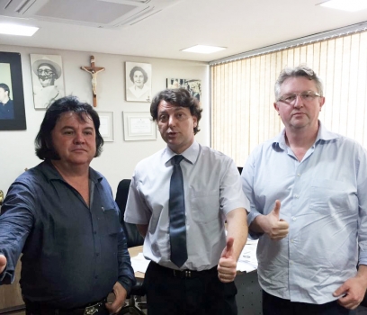 Autoridades de Agudos do Sul visitam o Deputado Anibelli Neto.