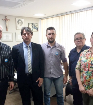 Companheiros de General Carneiro visitam o Deputado Anibelli Neto.