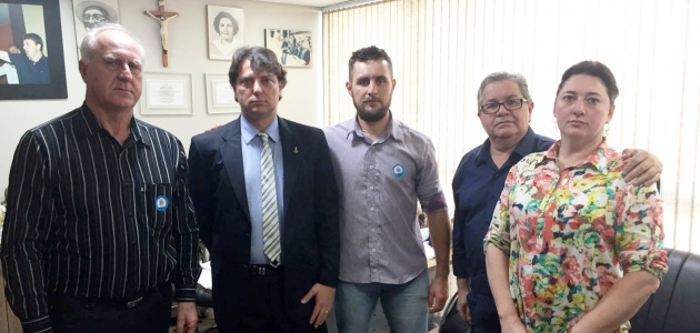 Companheiros de General Carneiro visitam o Deputado Anibelli Neto.