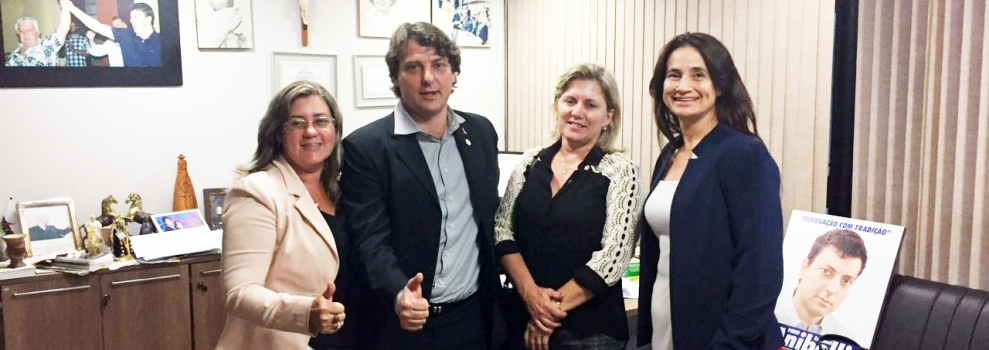 Anibelli Neto recebe visita de Lideranças Femininas de Ubiratã.