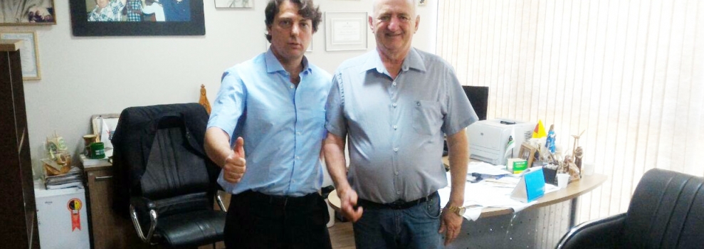 Anibelli recebe a visita do amigo Luiz Carlos Stangherlin da cidade de Verê.