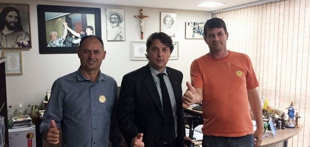 Deputado Anibelli Neto recebe os Vereadores Valdeci Siribi e Vilson Pitanga de Clevelândia.