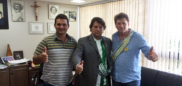 Deputado Anibelli Neto recebe a visita dos amigos de General Carneiro