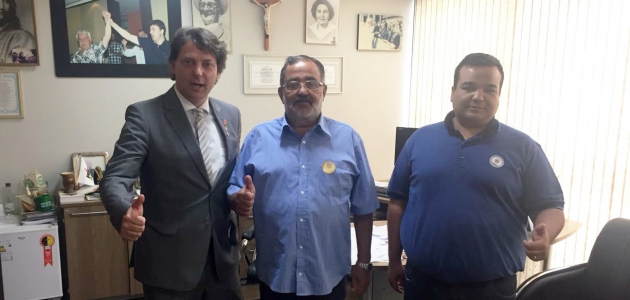 Visita do Vereador Leandro e seu Pai ex-vereador Zezinho do PMDB de Pinhais.