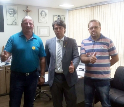 Vereador Luizão do PMDB de Palmas visita deputado Anibelli Neto.