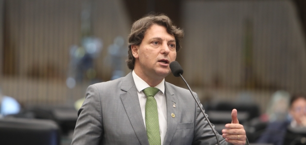 Falta de quórum adia votação de requerimento de Anibelli Neto sobre divida do Athletico