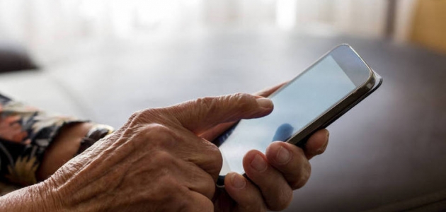 Denúncia de violência contra idoso poderá ser feita via WhatsApp