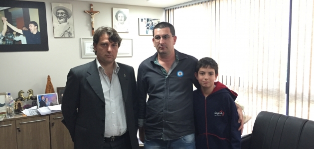 Professor Marlon, de Fazenda Rio Grande, visita Anibelli Neto