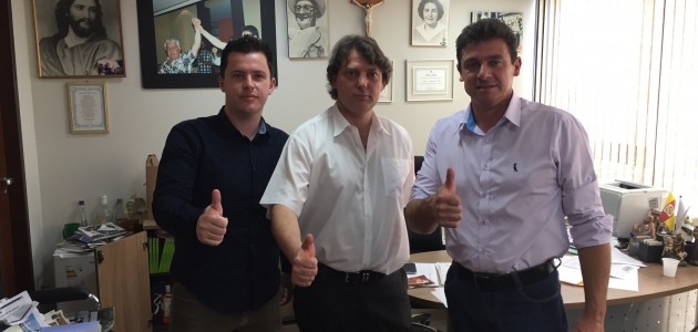 Autoridades de Quatro Barras visitam Anibelli Neto