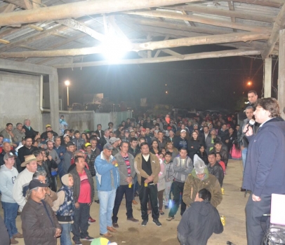 Deputado Anibelli Neto visita Cerro Azul