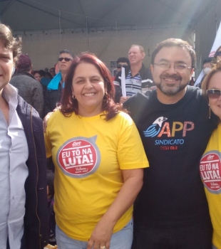 Deputado Anibelli Neto participa da marcha em memória ao massacre de 29 de abril