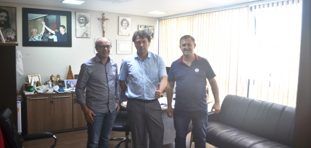 Visita do Vereador Prof. Moacir Gregoli do MDB de Pato Branco.