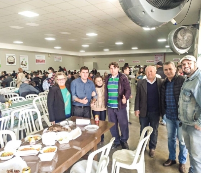 Em Quitandinha, Anibelli Neto participa da Festa do Padroeiro da cidade