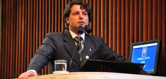 Anibelli agradece população paranaense pela reeleição e destaca apoio da Esposa e família